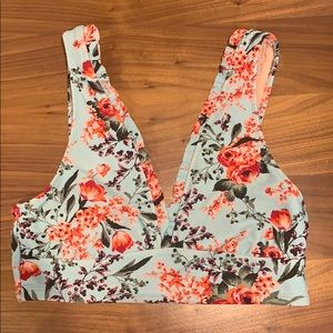 Mossimo bikini top size medium!
